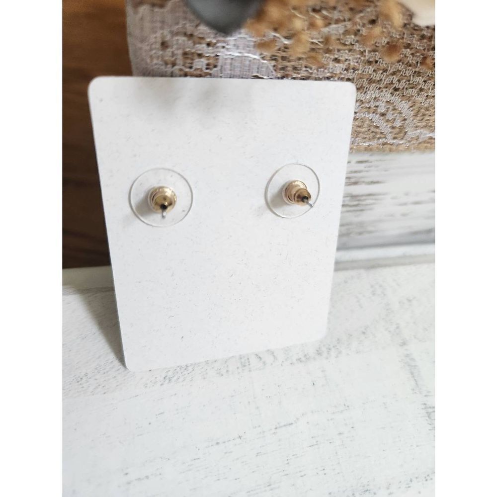 Gold Threaded Earrings - Picture 2 of 2